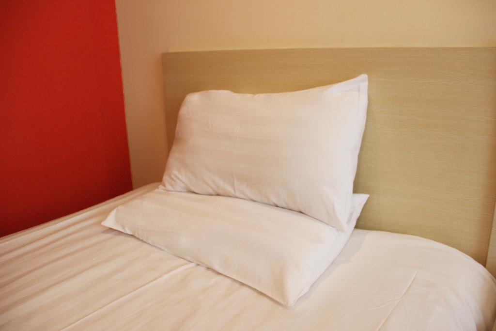 Greentree Inn Shanghai Dongming Road Subway Station Express Hotel Екстериор снимка