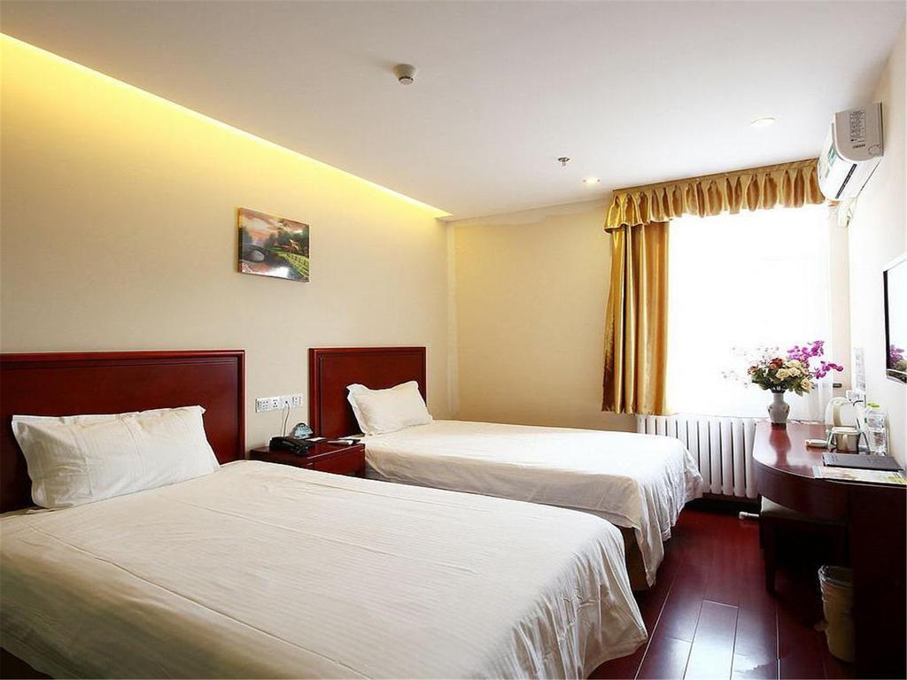 Greentree Inn Shanghai Dongming Road Subway Station Express Hotel Екстериор снимка